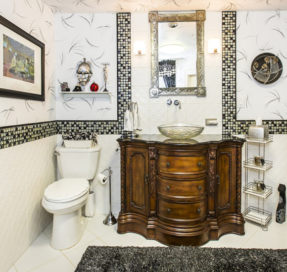 Vizcaya Private Bathroom - Charlotte Bed and Breakfast