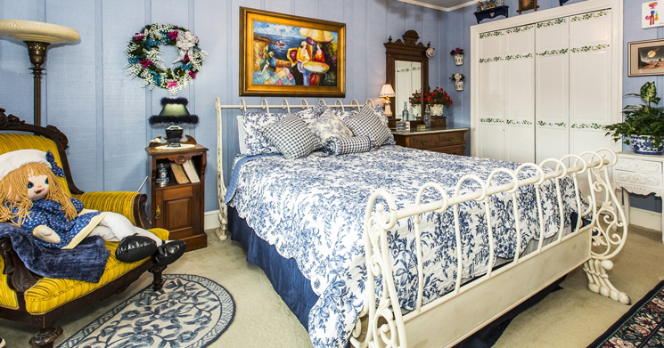 The Wedgewood Room - Charlotte Bed and Breakfast