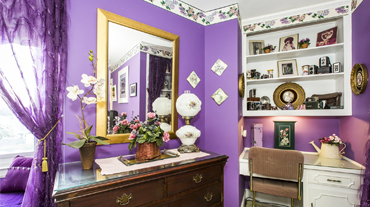 La Tara Guest Room - Charlotte Bed & Breakfast
