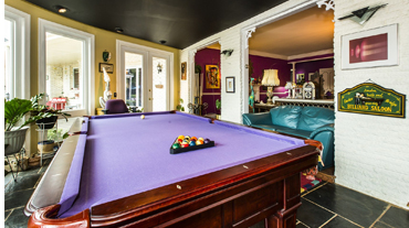 Billiards - Charlotte Bed & Breakfast